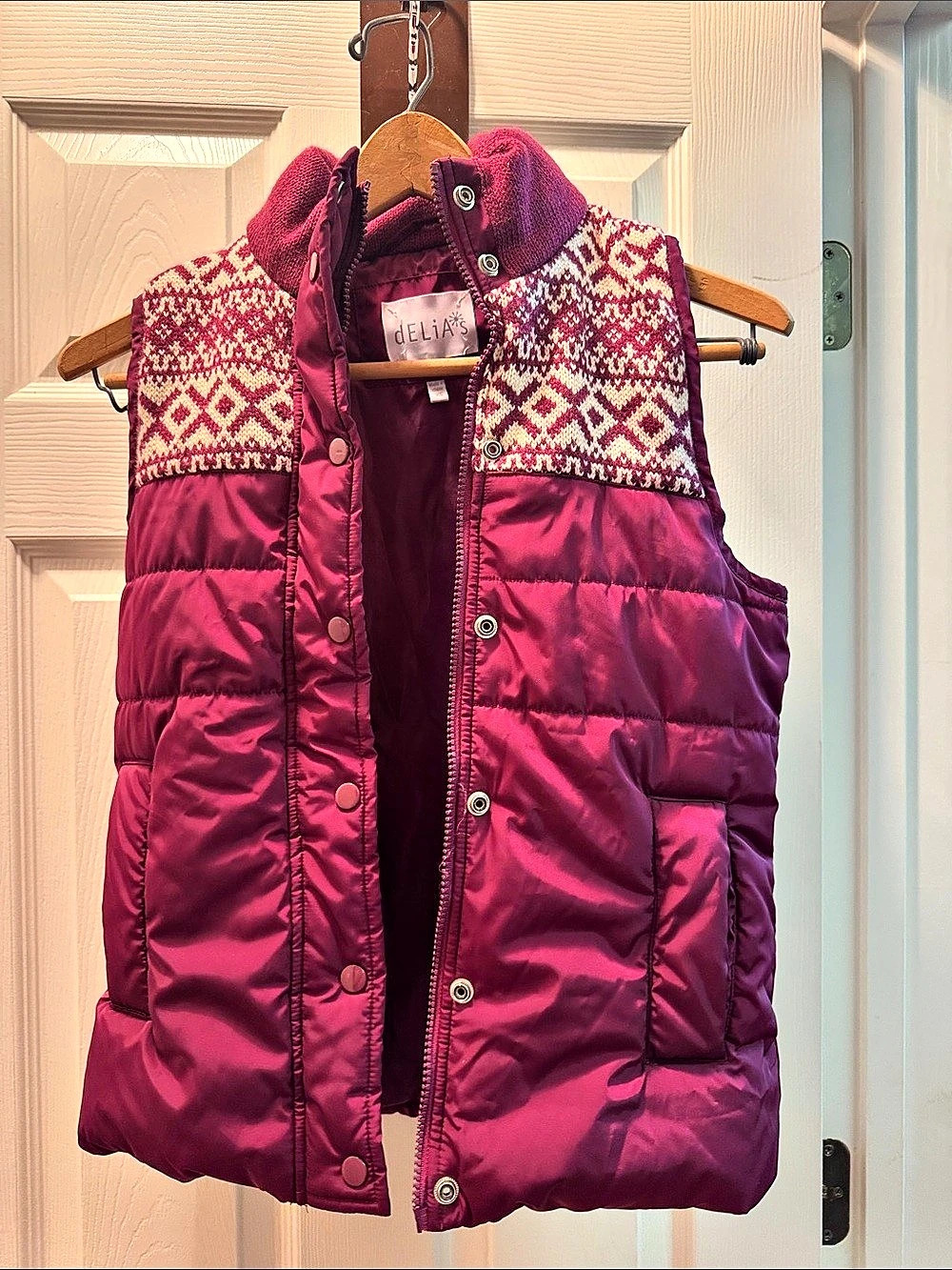 dELiA*s Geometric Puffer Vest in Pink